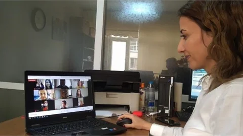 ‘Menopoz Okulu’ Online Eğitime Başladı