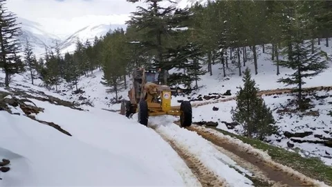 Yörüklerin Kullandığı Yollar Kar’dan Temizlendi