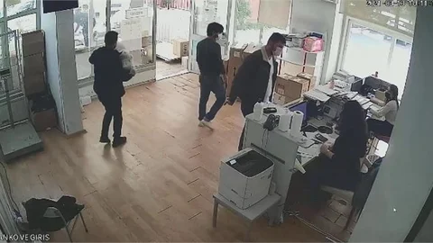 Uyuşturucuyu Araç Şanzımanına Saklamışlar