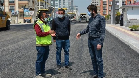 Büyükşehir Belediyesi, Tarsus’ta Asfalt Atağını Sürdürüyor
