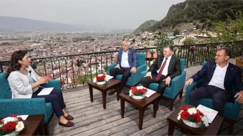 Akdeniz’in 3 Büyükşehir Belediye Başkanı Ortak Yayında Buluştu