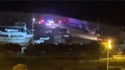 Denize Düşen Araçta Boğularak Can Verdi