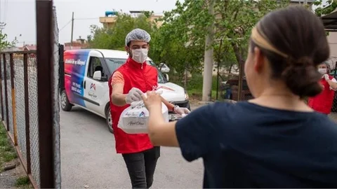 50 Bine Yakın Vatandaşın İftar Yemeğini Büyükşehir Karşıladı