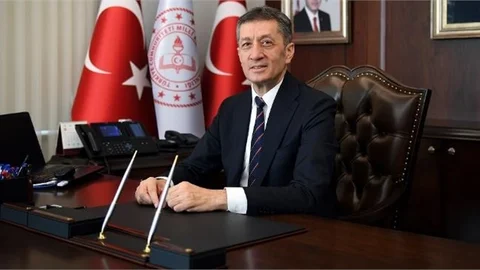 Bakan Selçuk'tan Uzaktan Eğitim Açıklaması