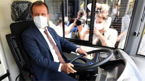 "Sarı Limonlar" Teslim Edildi, Test Sürüşünü Başkan Seçer Yaptı