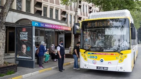 Mersin Büyükşehir Tüm Ekipleriyle Bayrama Hazır