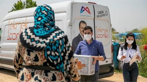 Tarım İşçilerine Bayram Öncesi Gıda Kolisi