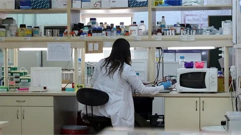 Yerli Aşı İçin Bayram Mesaisi