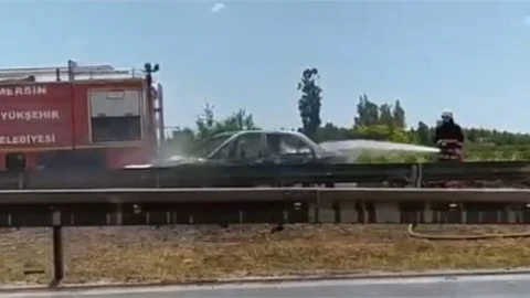 Seyir Halindeki Araç Alev Alev Yandı