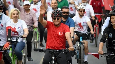 Pedallar Çevrildi, 19 Mayıs Coşkusu Kent Merkezine Yayıldı