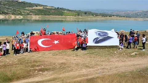 Tarsus’ta 19 Mayıs Coşku