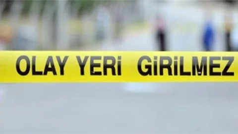 Mersin Tarsus'ta İki Aracın Çarpıştığı Kazada 3 Kişi Yaralandı