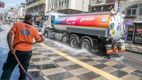 Tüm Ekipler Daha Güzel Bir Mersin İçin Çalışıyor