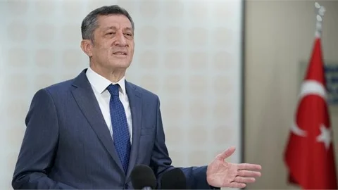 Bakan Selçuk, "Telafide Ben de Varım" Programını Paylaştı