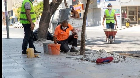 Hastane Caddesi'nde Yenileme Çalışması