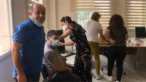 Sırası Gelen Esnaflar Aşıya Davet Edildi