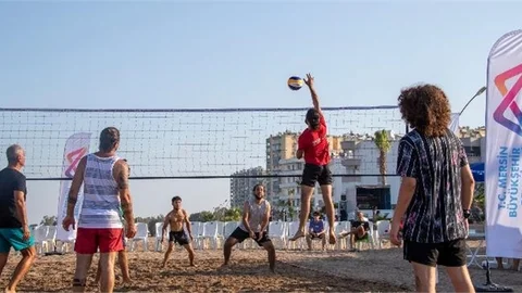 Mersin’de 2. Siteler Arası Plaj Voleybolu Turnuvası Başladı