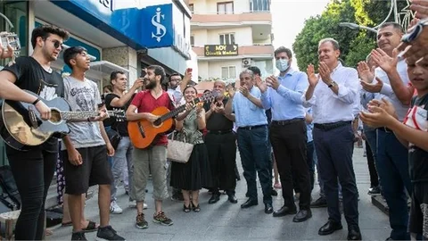 Tarsus’ta Başkan Seçer’e Yoğun İlgi