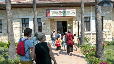 Mersin Büyükşehir’in Kırsal Mahalle Buluşmaları Yeniden Başladı