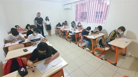 Tarsus Kurs Merkezinde Seviye Belirleme Sınavı Gerçekleştirildi