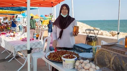 El Sanatları Ustaları ve Kadın Üreticiler Büyükşehir’in Stantlarında Buluştu
