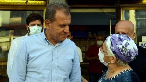 Başkan Vahap Seçer Tarsus'ta Esnafları Ziyaret Etti