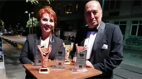 Mersin Büyükşehir Belediyesi Şehir Tiyatrosu’na Ödül Yağmuru