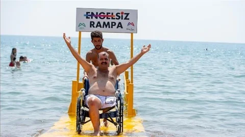 Büyükşehir, 10 Yeni ‘engelsiz Rampa’yı Plajlara Yerleştirdi