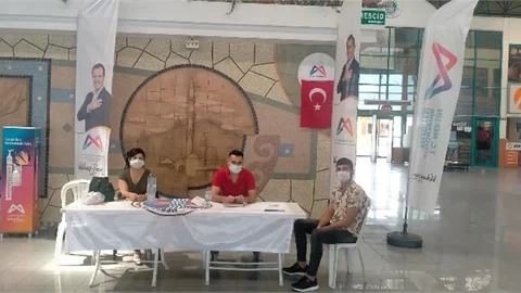 Tarsus’ta da Üniversitelileri Kapıda Karşılanıyor