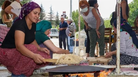 Büyükşehir’in Kırsal Mahalle Buluşmaları’nın Yeni Durağı Uzuncaburç Oldu