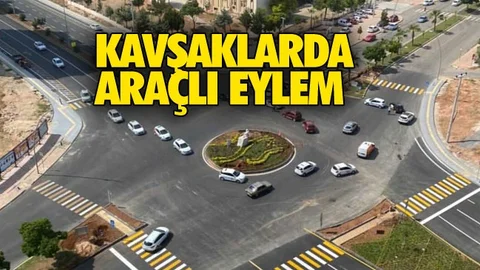 Sürücü Kursları Yol Kapatarak Kavşak Eylemi Yaptı!