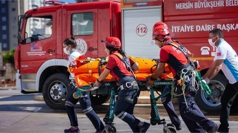 İple ve Merdiven Tekniği İle Kurtarma Operasyonu