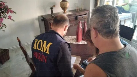 Baba Kız Sahte Vizeden Gözaltına Alındı