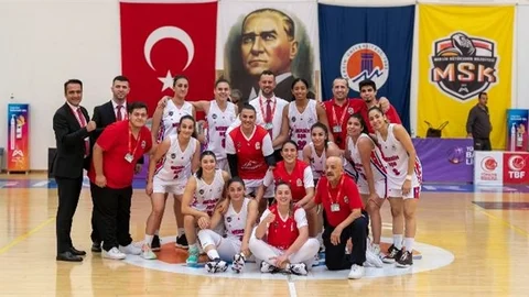 Mersin Büyükşehir’in Kadın Basketbol Takımı Kendi Evinde Fırtına Gibi Esti