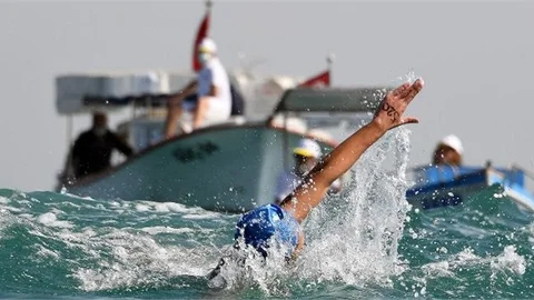 Mersin Büyükşehir, Mersin Tarihinin İlk Yüzme Maratonunu Gerçekleştirdi