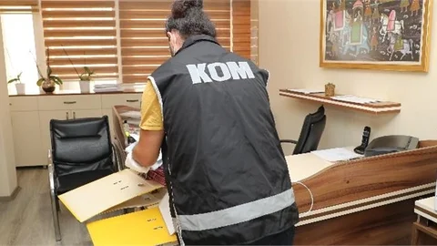 Mersin Gümrükte Dolandırıcılık ve Rüşvet Operasyonu