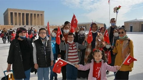 Özel Gereksinimli Bireylerden 29 Ekim İçin Anıtkabir Ziyareti