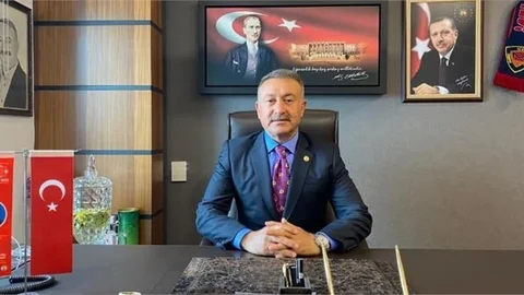 Milletvekili Özkan Atatürk'ü Andı