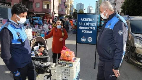 Akdeniz Belediyesi Zabıtası, Semt Pazarlarına Tartı Kontrol Noktaları Kurdu