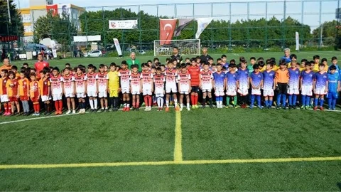 Büyükşehir’in "10 Kasım Atatürk’ü Anma 10 Yaş Futbol Turnuvası" Sona Erdi
