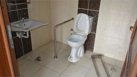 Büyükşehir’in Tuvaletlerine Saldırılar Bitmiyor