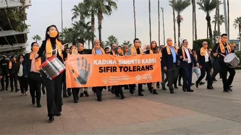 Başkan Mustafa Gültak Kadına Yönelik Şiddete Karşı Uluslararası Mücadele Günü'nde Konuştu