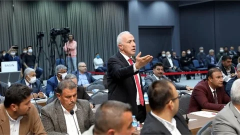 Akdeniz Belediye Başkanı Gültak’tan, Mersin Büyükşehir Belediye Başkanı Seçer’e Çağrı