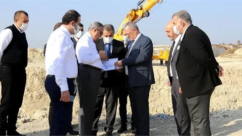 Vali Su, MTOSB Otoban Bağlantı Yolu İnşaatında İncelemelerde Bulundu