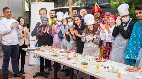 Özel Gereksinimli Bireyler İlk Kez Pizza Yaptı