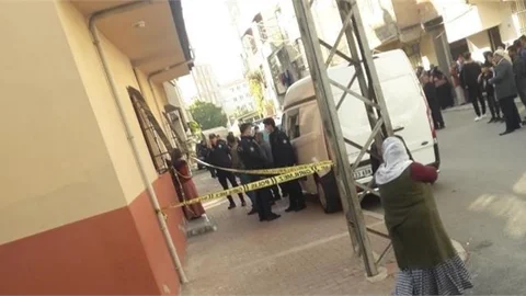 Mersin'de Cinayet, Komşusunu Bıçakladı!