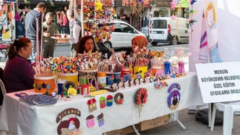 Mersin Büyükşehir’den "Engelsiz El Emeği Stantları"