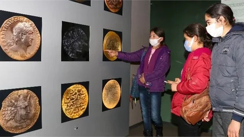 Mersin Büyükşehir’in "Kent Turu" Projesiyle Öğrenciler Sanatla Buluştu