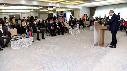 ‘uluslararası Engellilik Zirvesi’ Vali Su’nun Katılımlarıyla Gerçekleşti