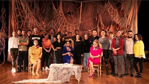 Mersin Büyükşehir Şehir Tiyatrosu’nun ‘kozalar’ Oyunu Büyük Beğeni Topladı
